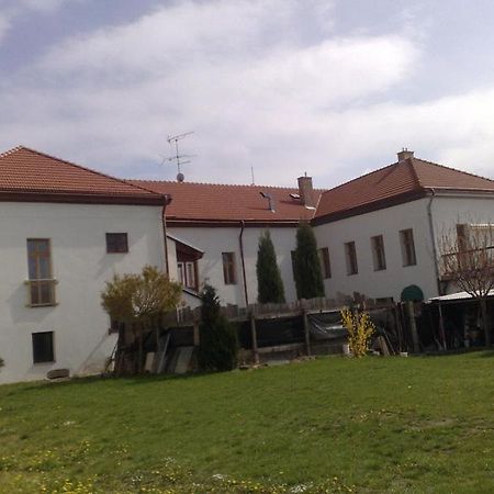 Apartmán 3, Suvorovova 158 Cesky Brod Esterno foto